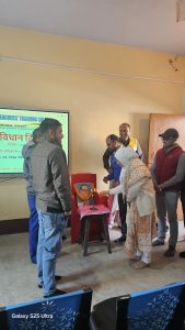 सुभाष टीचर्स ट्रेंनिंग कॉलेज में बी.एड.सत्र-2024-26,2025-27 डी.एल.एड.सत्र- 2025-27 के समक्ष 76 वां संविधान दिवस के शुभ अवसर पर  "वाद विवाद प्रतियोगिता" का आयोजन किया गया।  संस्थान के निदेशक सह अध्यक्ष डॉ संजय कुमार सिंह, प्राचार्य डॉ अनुज कुमार व सभी प्राध्यापक इस कार्यक्रम में शामिल हुए। इस  कार्यक्रम की शुरुआत निदेशक सह अध्यक्ष डॉ संजय कुमार सिंह एवं प्राचार्य महोदय डॉ अनुज कुमार  ने किया। निदेशक डॉ संजय कुमार सिंह ने संविधान दिवस को समरसता दिवस के रूप में मनाने के लिए प्रेरित किया। साथ ही उन्होंने यह भी कहा कि संविधान हमारा संपूर्ण विधि व्यवस्था का दस्तावेज है। इसके सहारे हमारे देश की पूरी प्रशासनिक व्यवस्था चलती है। प्राचार्य डॉ. अनुज कुमार ने कहा कि संविधान हमारे पूर्व स्वतंत्रता सेनानियों की देन है, जिसमें भारतीयों के लिए सभी तरह के मौलिक अधिकार तथा कर्तव्य दिए गए हैं, जो हमें प्रदेश में एक स्वतंत्र जीवन यापन करने का संपूर्ण अधिकार देती है। इस प्रतियोगिता का मंच संचालन शीतल कुमारी ने किया। इस वाद विवाद प्रतियोगिता में प्रथम स्थान दीपेंद्र दास को द्वितीय स्थान संजय पंडित B .Ed सत्र  2024-26 तथा तृतीय स्थान लक्ष्मी कुमारी B.Ed सत्र 2025-27 एवं प्रेमलता सोरेन डी.एल.एड सत्र 2025- 27 को दिया गया।   इस कार्यक्रम को सफल बनाने के लिए प्रो.कौशल राज, डॉ. ओमप्रकाश राय, राष्ट्रीय सेवा योजना के कार्यक्रम पदाधिकारी डॉ संजीव कुमार सिंह, डॉ. शमा परवीन, परीक्षा नियंत्रक प्रो. राजकिशोर प्रसाद,  प्रो. धर्मेंद्र मंडल, प्रो. पोरस कुमार,  राजेश, पूजा, प्रियेश, मिंकल,  प्रशिक्षु–दीपेंद्र कुमार, मो.ताज हसन, विक्की कुमार,  अनुभव कुमार, संजय पंडित,शंकर हंसदा, पुष्पेश कुमार, नेहा कुमारी, नूर अफशा, दृष्टि, कायनात, प्रिया, आदि उपस्थित रहे।